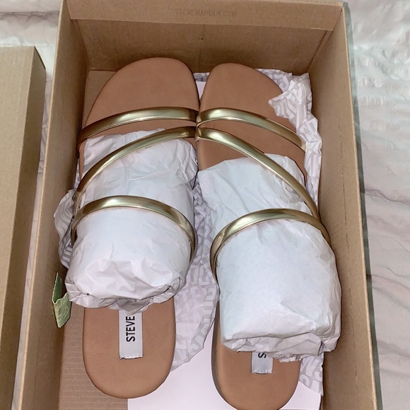Steven Madden Sandals BRAND NEW IN BOX never worn! SIZE 9.5 - Picture 4 of 8